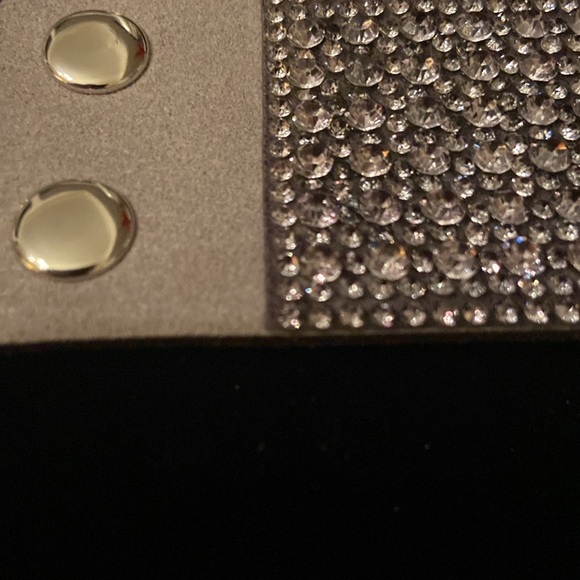 - HD Snap Bracelet Gray Taupe Bling Bracelet - Picture 6 of 6